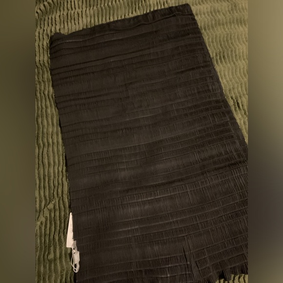 NWT Eileen Fisher Black Mini Pleat Scarf - Picture 6 of 6